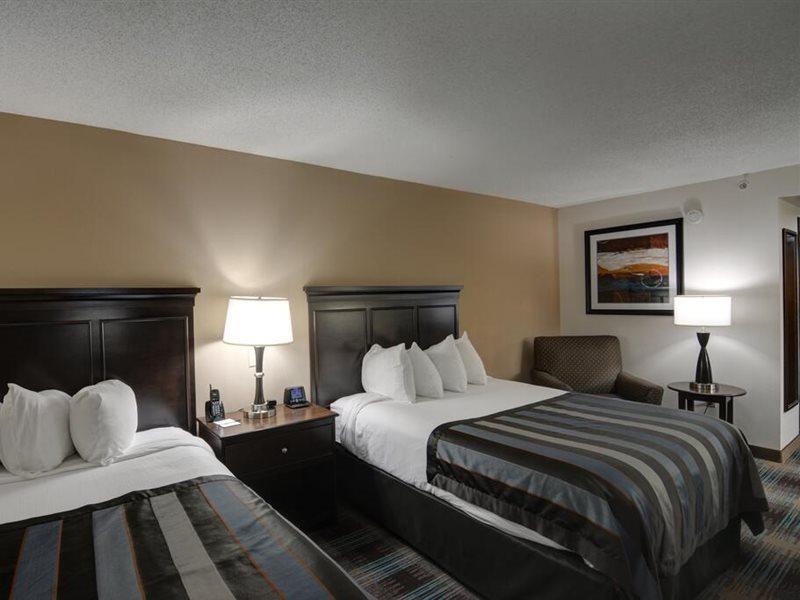 วินเกท บาย วินด์แฮม ชาร์ลอตแอร์พอร์ต เซาท์/ I-77 ทิโวลา Hotel ชาร์ล็อต ภายนอก รูปภาพ